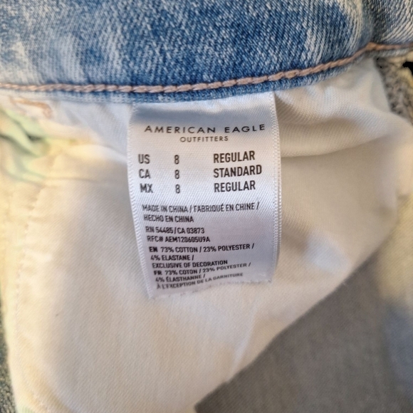 American Eagle Super High Rise Jeggins Light Blue Distressed - Picture 6 of 7
